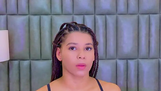 TiaraRosse online show from 5, 2, 2026