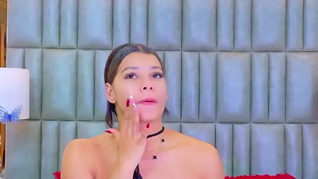 TiaraRosse online show from 4, 3, 2026