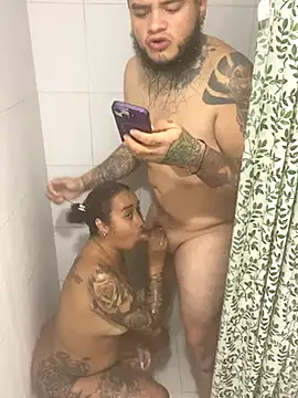 Snapshot of Cafeziitha02 chatting on 16, 10, 2025 Cafeziitha02 online show from 16, 10, 2025