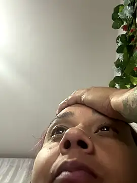 Snapshot of Cafeziitha02 chatting on 23, 10, 2025 Cafeziitha02 online show from 23, 10, 2025