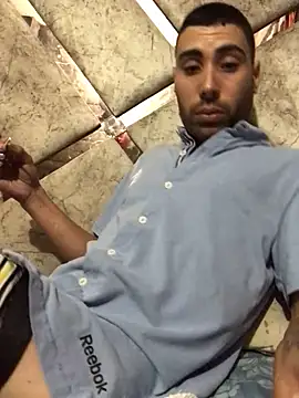 Snapshot of macg96 chatting on 2, 3, 2025 macg96 online show from 2, 3, 2025