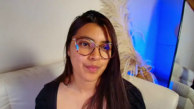 Snapshot of Rebeca_Williams_ chatting on 6, 2, 2025 Rebeca Williams online show from 6, 2, 2025