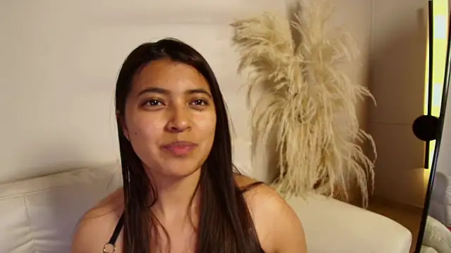 Snapshot of Rebeca_Williams_ chatting on 8, 2, 2025 Rebeca Williams online show from 8, 2, 2025