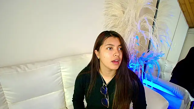Snapshot of Rebeca_Williams_ chatting on 20, 2, 2025 Rebeca Williams online show from 20, 2, 2025