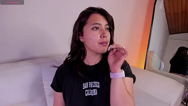 Rebeca Williams  online show from 27, 10, 2025