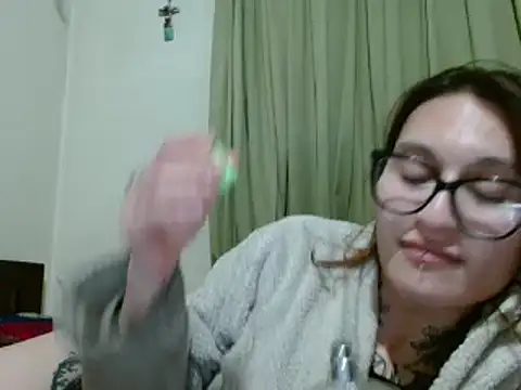 kittenlizz online show from 8, 12, 2024