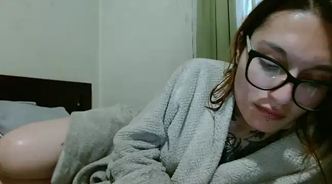 kittenlizz online show from 22, 12, 2024