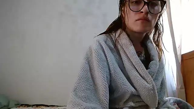 kittenlizz online show from 1, 2, 2025