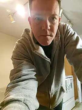 Snapshot of Bigtater1999 chatting on 4, 2, 2026 Bigtater1999 online show from 4, 2, 2026