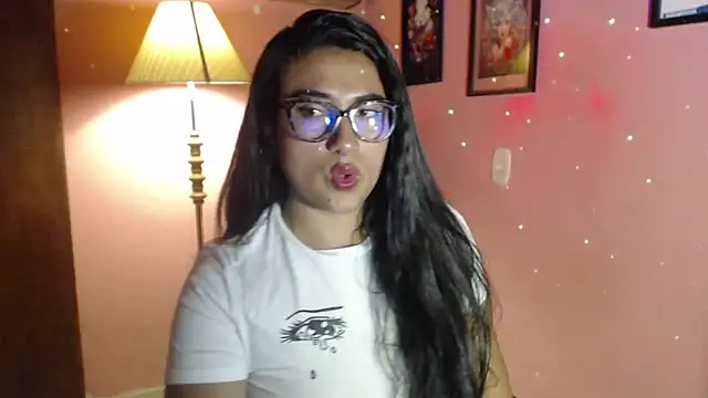 bunnyemilyrose36 online show from 29, 4, 2026