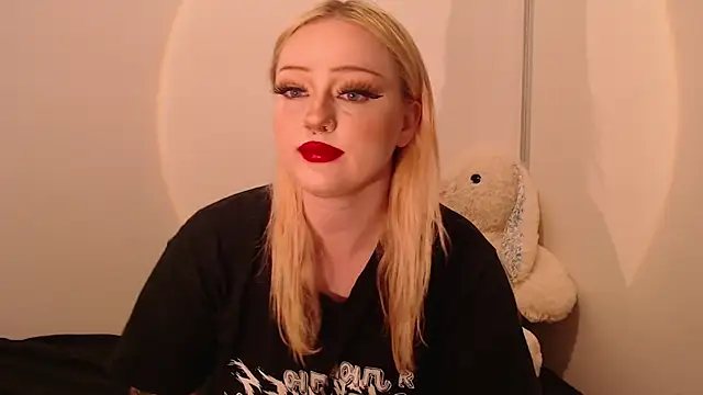 chloe levine online show from 10, 9, 2025