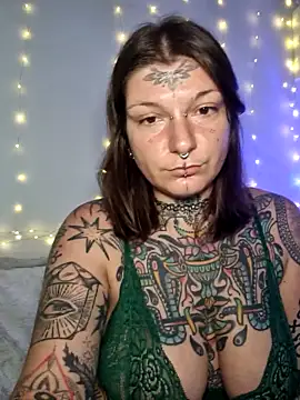 lizzardqueeen online show from 10, 2, 2026