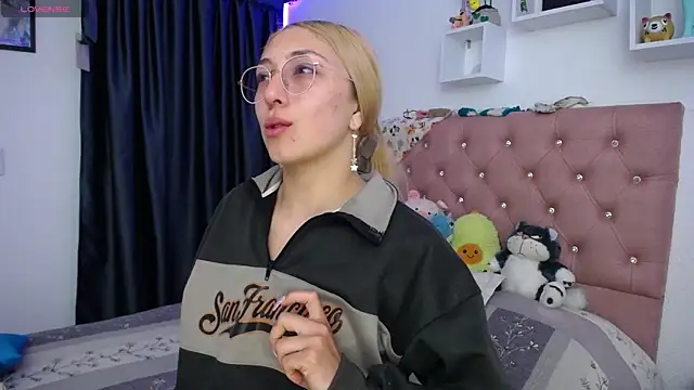 Soffy-brooks online show from 16, 12, 2025