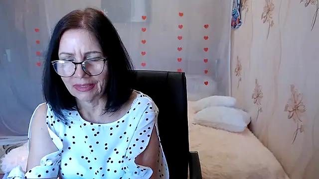 Snapshot of OlgaHottie chatting on 2, 3, 2025 OlgaHottie online show from 2, 3, 2025