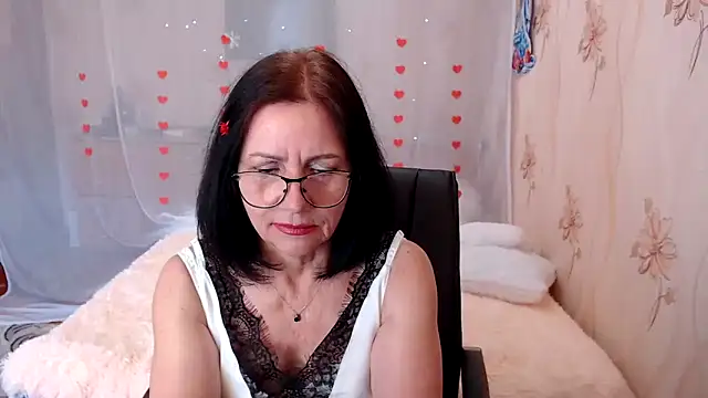 Snapshot of OlgaHottie chatting on 2, 3, 2025 OlgaHottie online show from 2, 3, 2025
