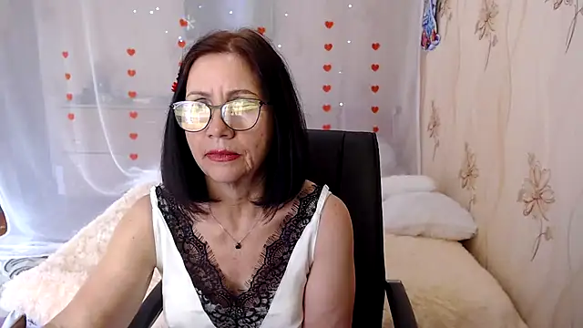 Snapshot of OlgaHottie chatting on 2, 3, 2025 OlgaHottie online show from 2, 3, 2025