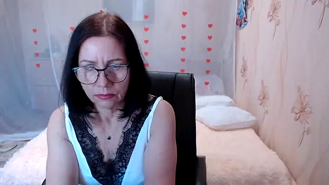 Snapshot of OlgaHottie chatting on 2, 3, 2025 OlgaHottie online show from 2, 3, 2025