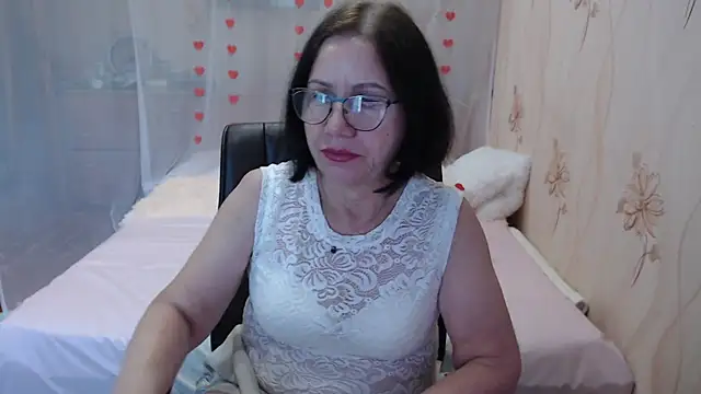Snapshot of OlgaHottie chatting on 3, 10, 2025 OlgaHottie online show from 3, 10, 2025