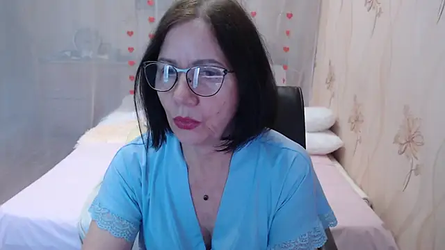 Snapshot of OlgaHottie chatting on 7, 10, 2025 OlgaHottie online show from 7, 10, 2025