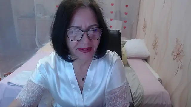 Snapshot of OlgaHottie chatting on 11, 10, 2025 OlgaHottie online show from 11, 10, 2025