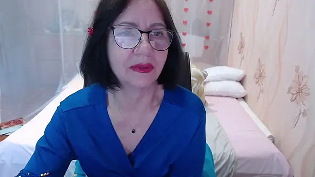 Snapshot of OlgaHottie chatting on 13, 10, 2025 OlgaHottie online show from 13, 10, 2025