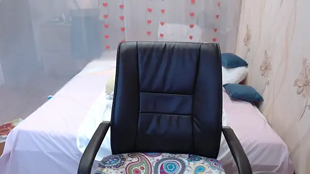 Snapshot of OlgaHottie chatting on 20, 10, 2025 OlgaHottie online show from 20, 10, 2025