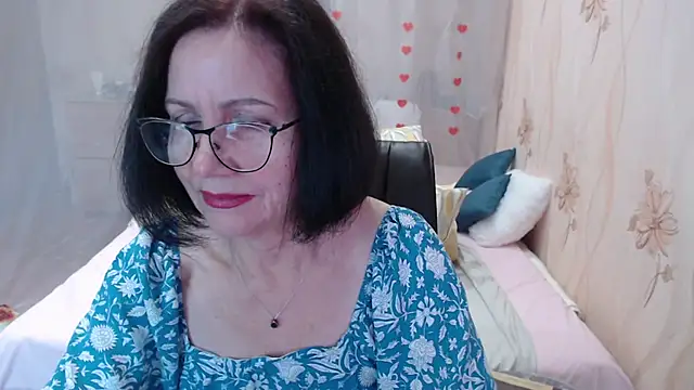 Snapshot of OlgaHottie chatting on 28, 10, 2025 OlgaHottie online show from 28, 10, 2025