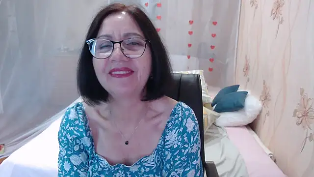 Snapshot of OlgaHottie chatting on 28, 10, 2025 OlgaHottie online show from 28, 10, 2025