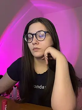 Prudie Gabriella online show from 1, 10, 2025