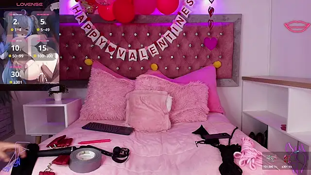 EmmaWilder online show from 16, 2, 2025