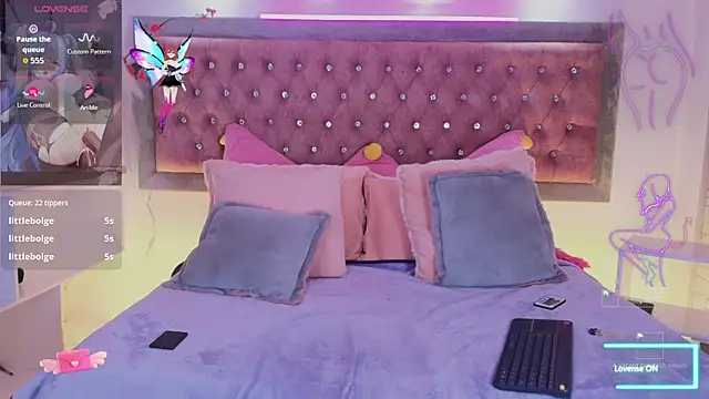 EmmaWilder online show from 18, 11, 2025