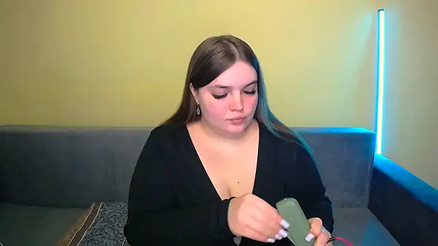 Emaaa ua online show from 30, 1, 2025