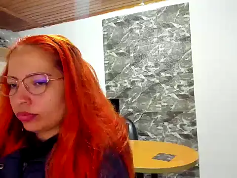 MISSLAUR4 online show from 19, 3, 2025