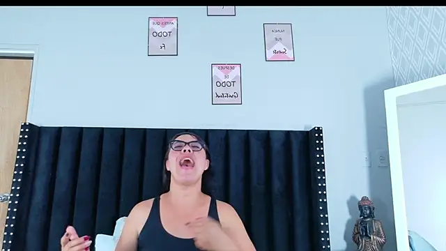 hotlatinateacher online show from 12, 5, 2026