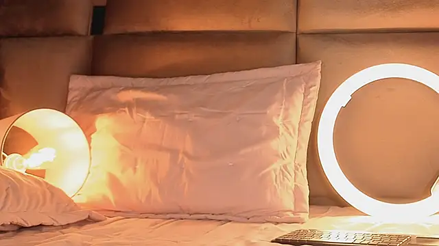 angelinepossy online show from 13, 10, 2025