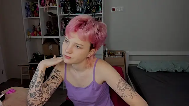 Snapshot of School_Love chatting on 12, 1, 2026 School Love online show from 12, 1, 2026