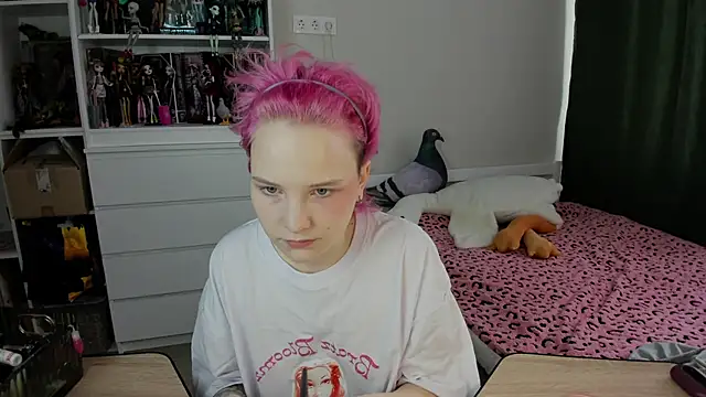 Snapshot of School_Love chatting on 1, 3, 2026 School Love online show from 1, 3, 2026