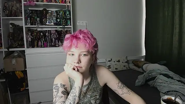 Snapshot of School_Love chatting on 10, 3, 2026 School Love online show from 10, 3, 2026