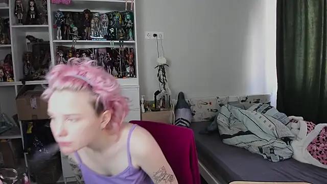 Snapshot of School_Love chatting on 18, 3, 2026 School Love online show from 18, 3, 2026