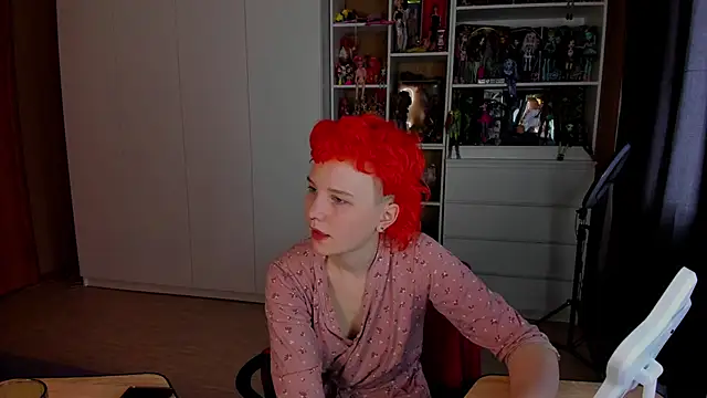 School Love online show from 26, 5, 2026