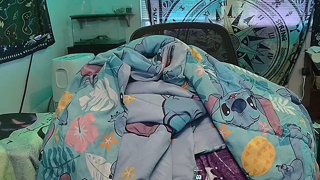 Snapshot of bigcocksmallmouth1 chatting on 1, 3, 2025 bigcocksmallmouth1 online show from 1, 3, 2025