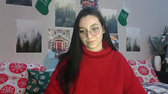 Snapshot of Fluffy_Tiffy chatting on 19, 12, 2024 Fluffy Tiffy online show from 19, 12, 2024