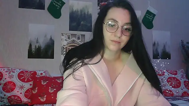 Snapshot of Fluffy_Tiffy chatting on 20, 12, 2024 Fluffy Tiffy online show from 20, 12, 2024