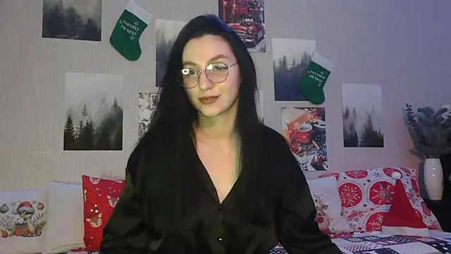 Snapshot of Fluffy_Tiffy chatting on 26, 12, 2024 Fluffy Tiffy online show from 26, 12, 2024
