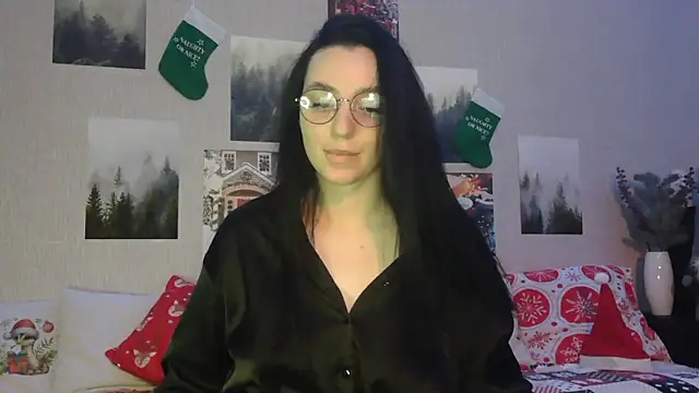 Snapshot of Fluffy_Tiffy chatting on 26, 12, 2024 Fluffy Tiffy online show from 26, 12, 2024