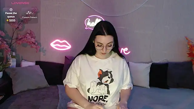 Snapshot of Fluffy_Tiffy chatting on 23, 1, 2025 Fluffy Tiffy online show from 23, 1, 2025