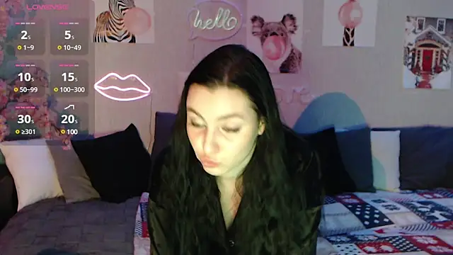 Snapshot of Fluffy_Tiffy chatting on 5, 2, 2025 Fluffy Tiffy online show from 5, 2, 2025