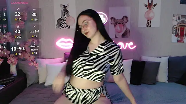 Snapshot of Fluffy_Tiffy chatting on 11, 2, 2025 Fluffy Tiffy online show from 11, 2, 2025