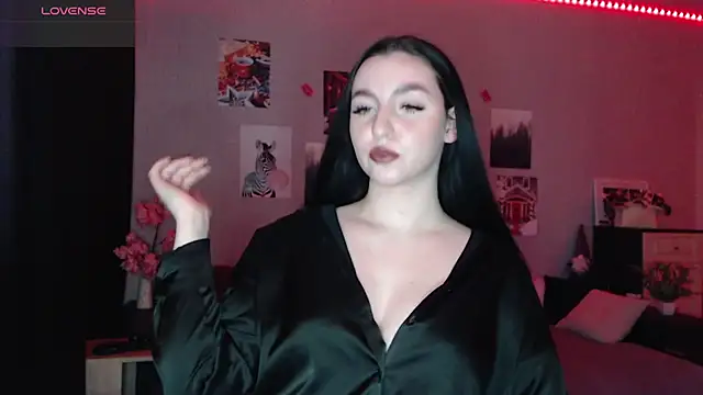 Snapshot of Fluffy_Tiffy chatting on 25, 2, 2025 Fluffy Tiffy online show from 25, 2, 2025
