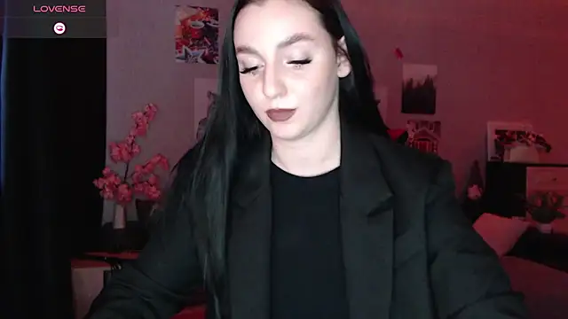 Snapshot of Fluffy_Tiffy chatting on 25, 2, 2025 Fluffy Tiffy online show from 25, 2, 2025
